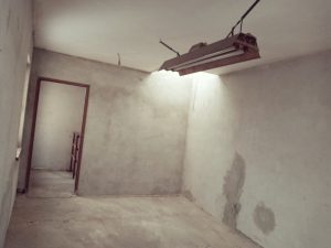 Keller entrümpeln mit System - Besenrein und Gründlich auch bei Schimmelbefall Keller entrümpeln mit System - Besenrein und Gründlich auch bei Schimmelbefall